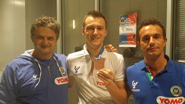 LUCARELLI CON IL COACH MARTINELLI E IL DTNTE COCCIARO